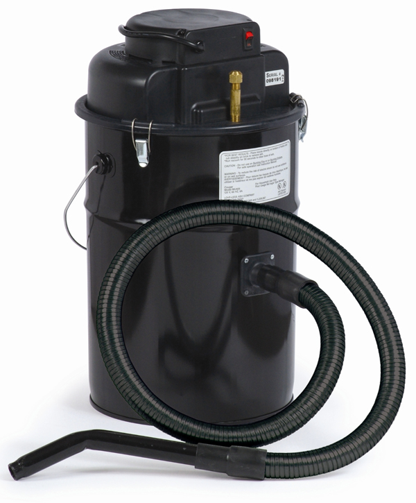 Cougar Ash Vacuum Black Made